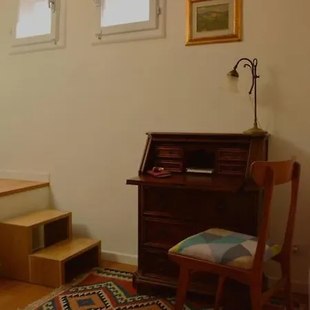 Daire Alle Mura Casa Torre 2 Notti Min