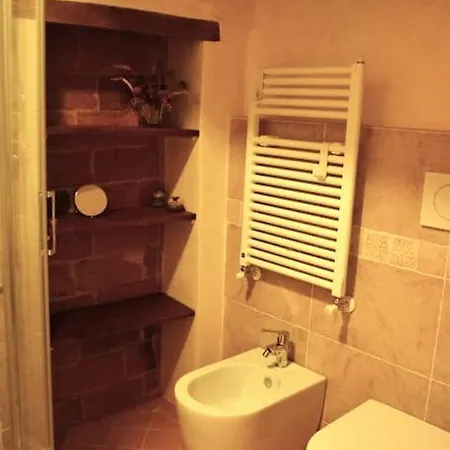 Alle Mura Casa Torre 2 Notti Min