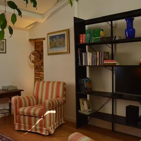 Appartement Alle Mura Casa Torre 2 Notti Min *